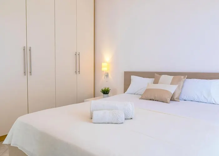 Epidavros Land Elia * Epidaurus